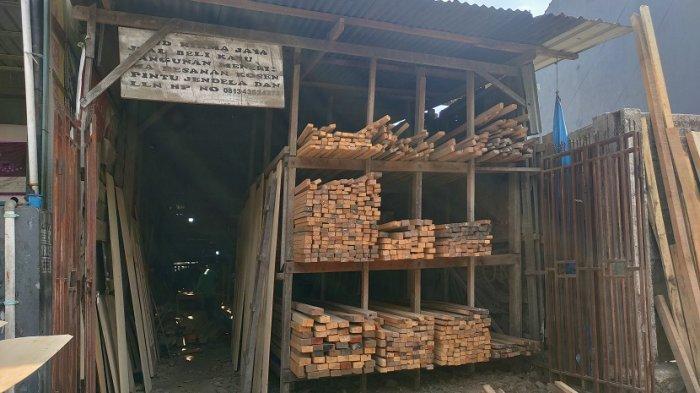 Usaha Jual Kayu Bangunan