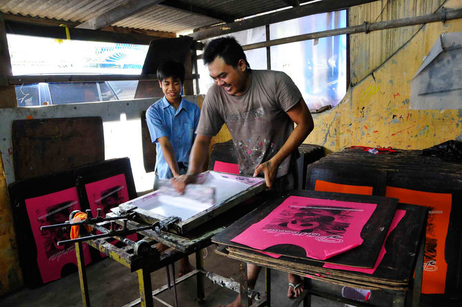 Teknik Sablon Berbasis Air