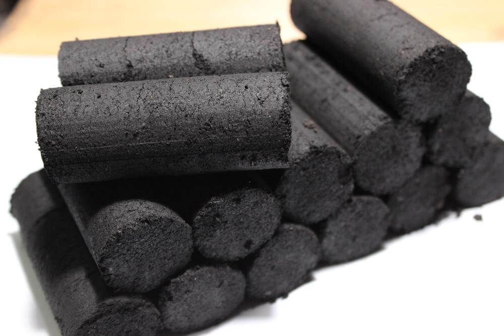 Eco briquettes from natural waste