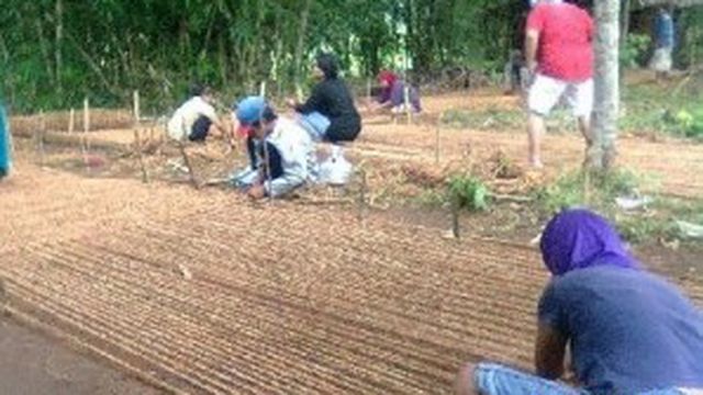 Pelatihan Pembuatan Cocomesh untuk Pemberdayaan Desa