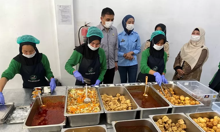 pengawasan distribusi makanan sehat sekolah