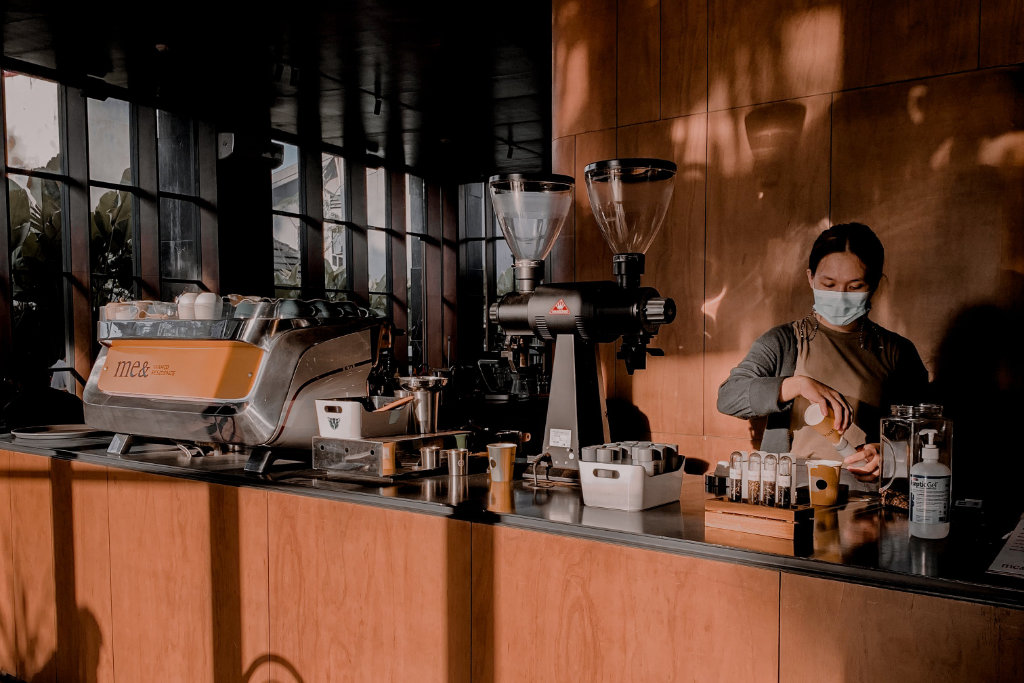 modal usaha coffee shop